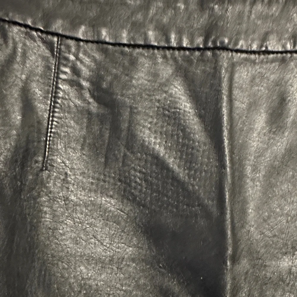 Black plus size pleather Skirt goth skirt y2k - Picture 4 of 4